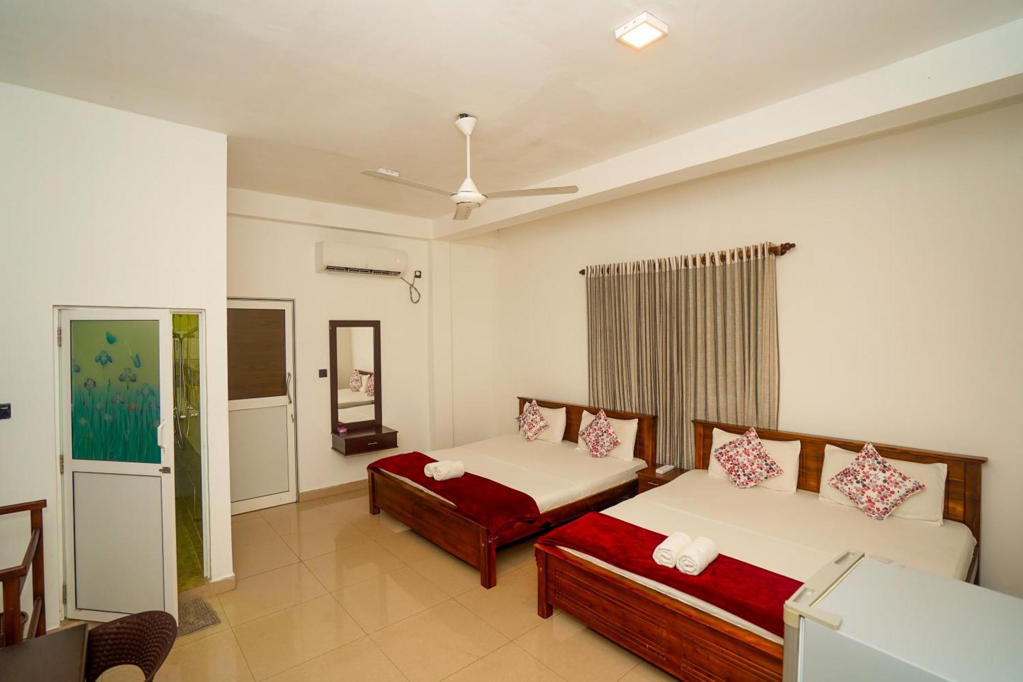 Airport 4 Season Transit Hotel Katunayake Exterior photo
