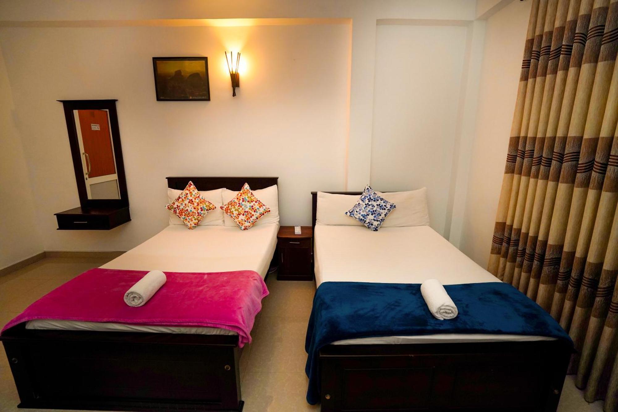 Airport 4 Season Transit Hotel Katunayake Exterior photo